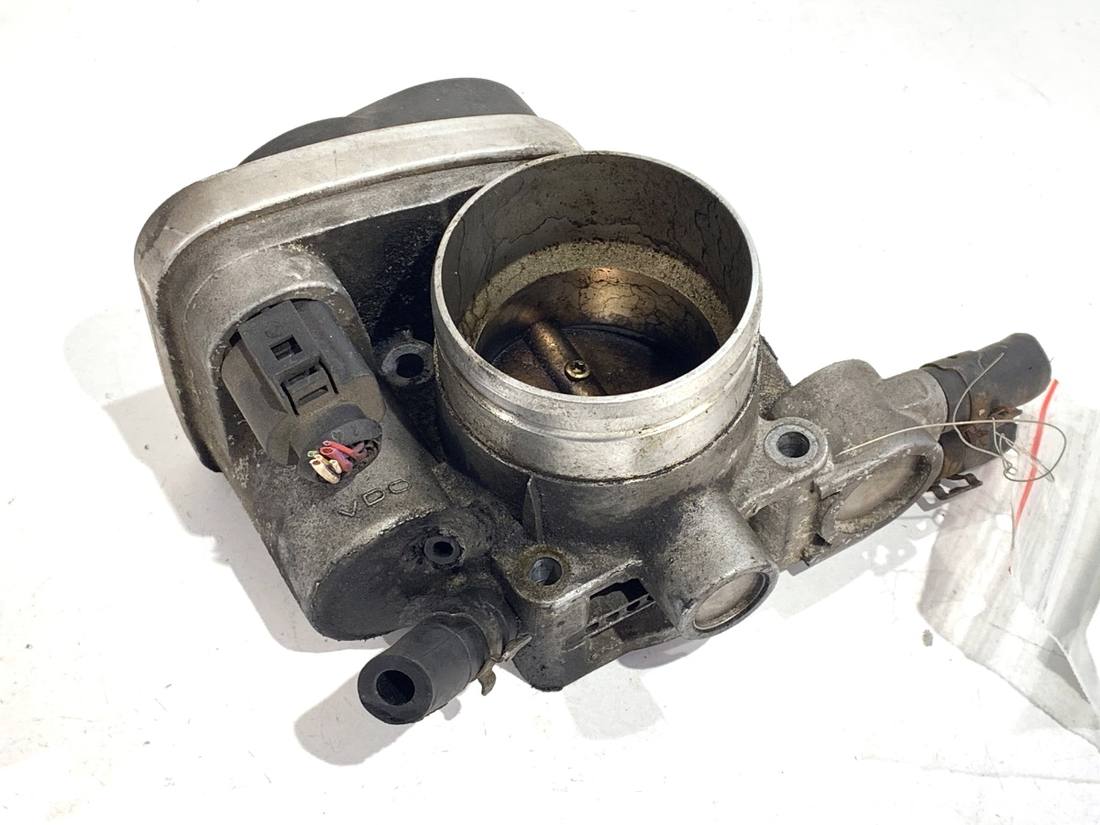 Дросельна заслінка Audi A4 B6 06B133062P