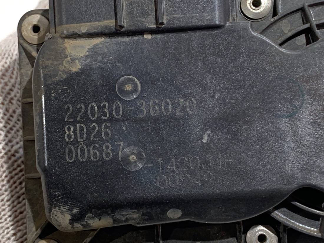Дросельна заслінка Lexus NX 22030-36020 — фото деталі 4