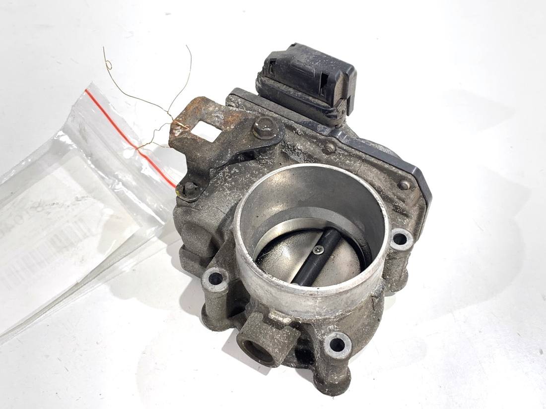 Дросельна заслінка Mazda 3 PEAR13640 K4238