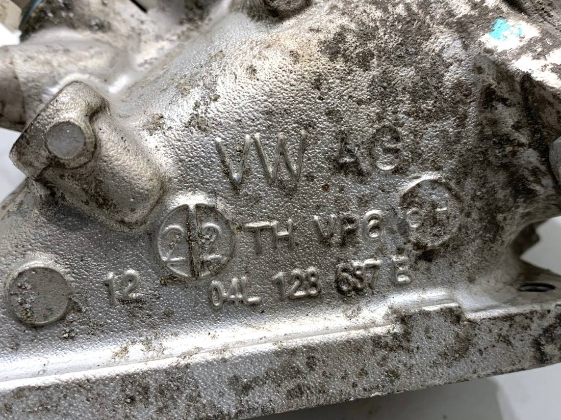 Дросельна заслінка Volkswagen Golf 7 04L128063T — фото деталі 6