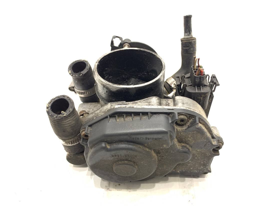 Дроссельная заслонка Audi A6 C4 408237210