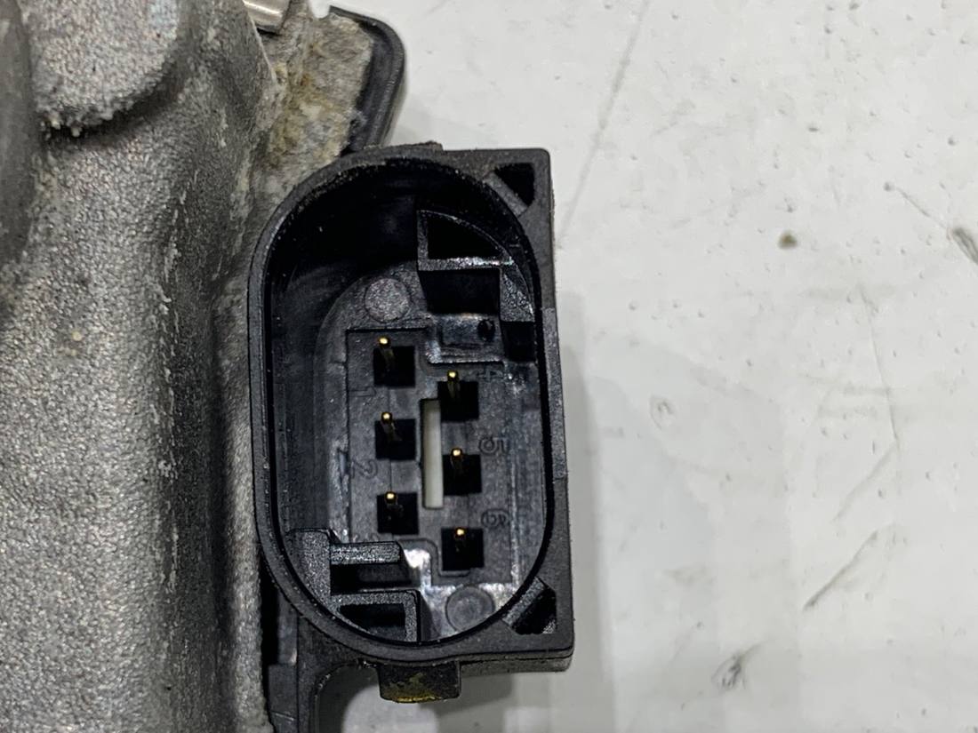 Дросельна заслінка Kia Venga 35100-2B152 — фото деталі 4