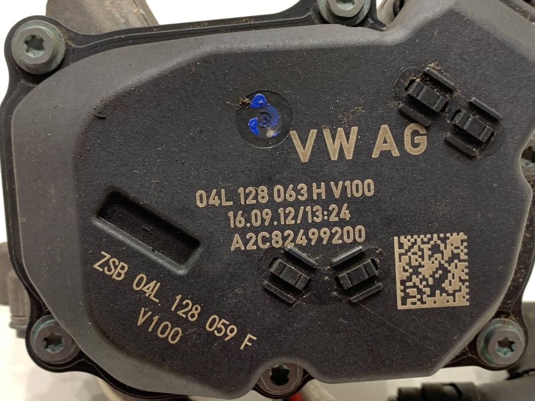 Дросельна заслінка Volkswagen Golf 7 04L128063H — фото деталі 4