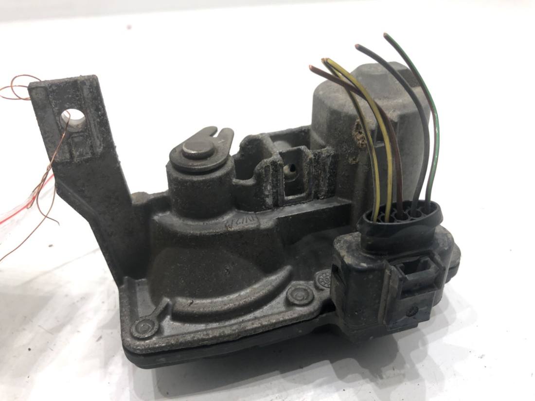 Дросельна заслінка Skoda Octavia 3 5Q0253691J