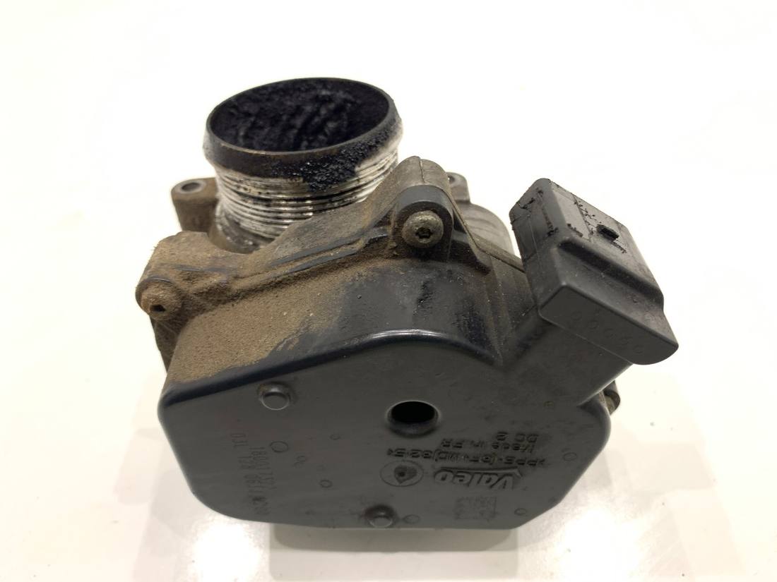 Дросельна заслінка Volkswagen Polo 03L128063J