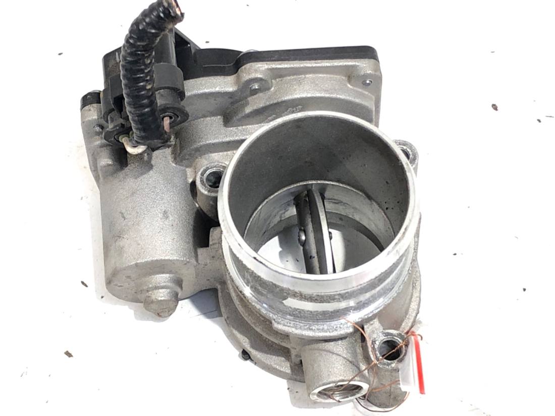 Дросельна заслінка Hyundai I30 35150-08200