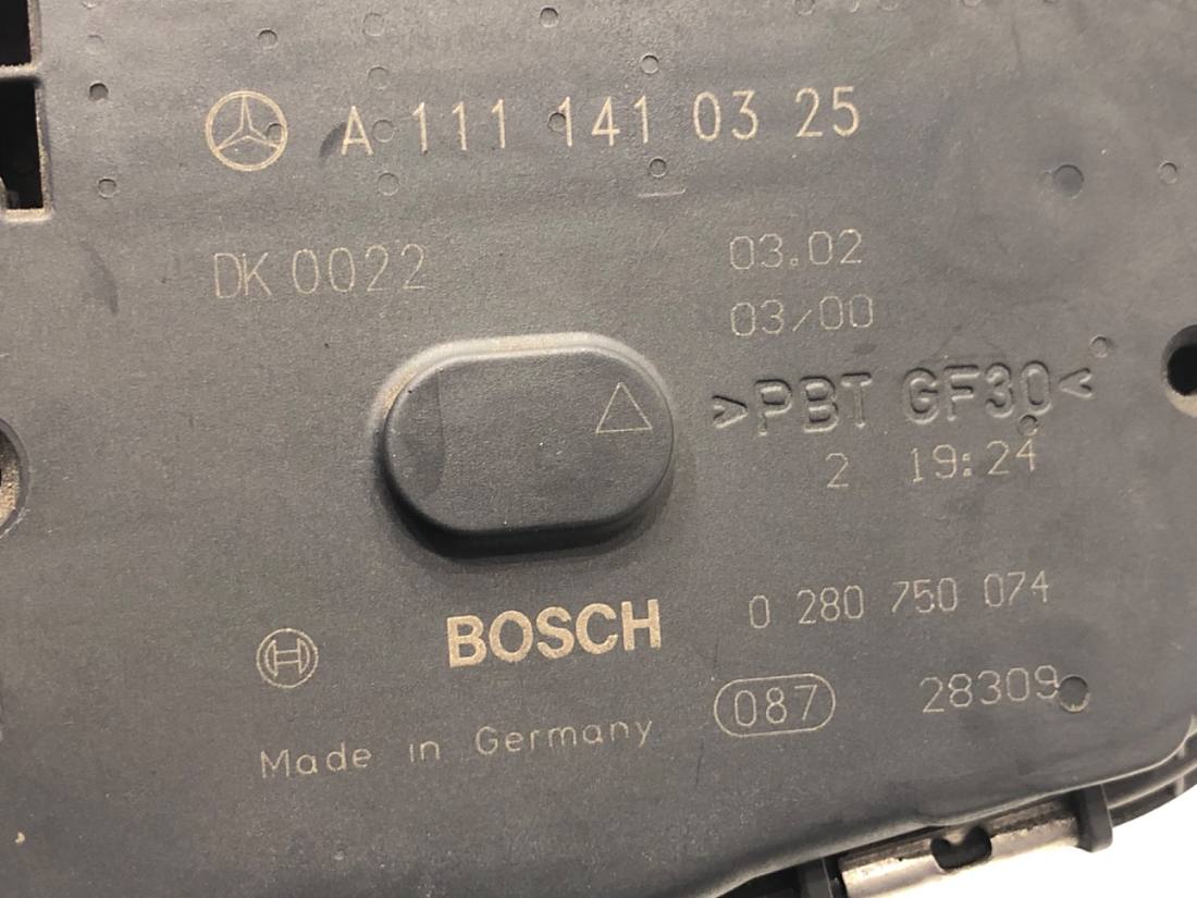 Дросельна заслінка Mercedes C W203 — фото деталі 5