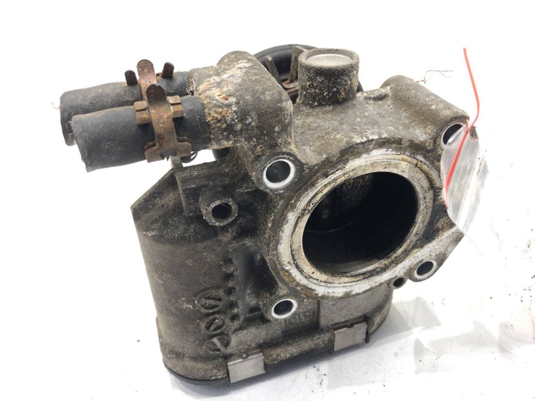 Дросельна заслінка Toyota Yaris 3 22030-0Q010-A — фото деталі 2