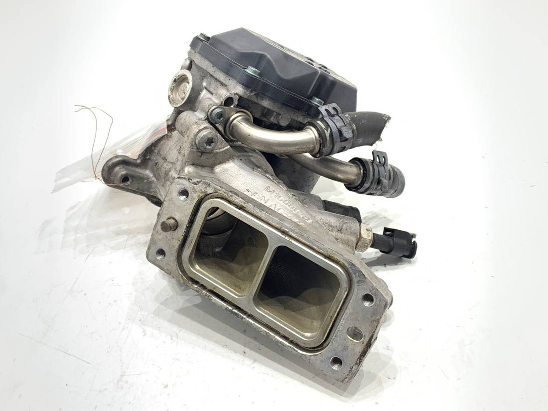 Дросельна заслінка Volkswagen Golf 7 04L128063P