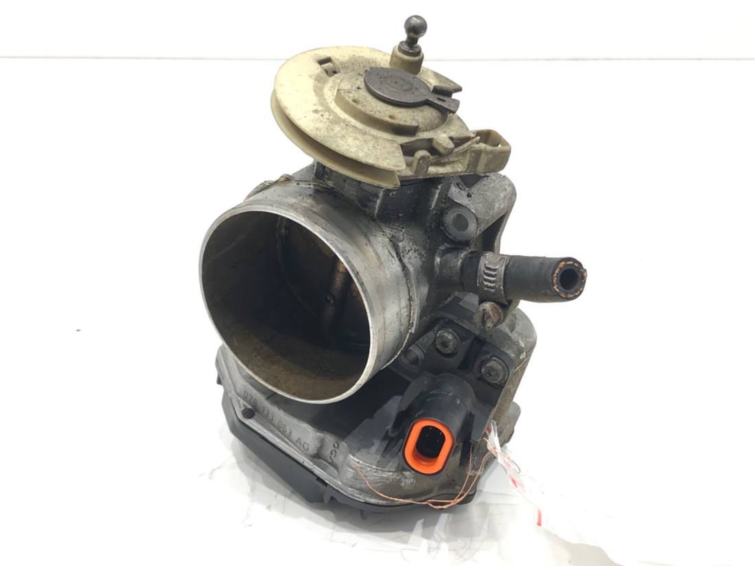 Дросельна заслінка Audi A6 C5 078133063AG