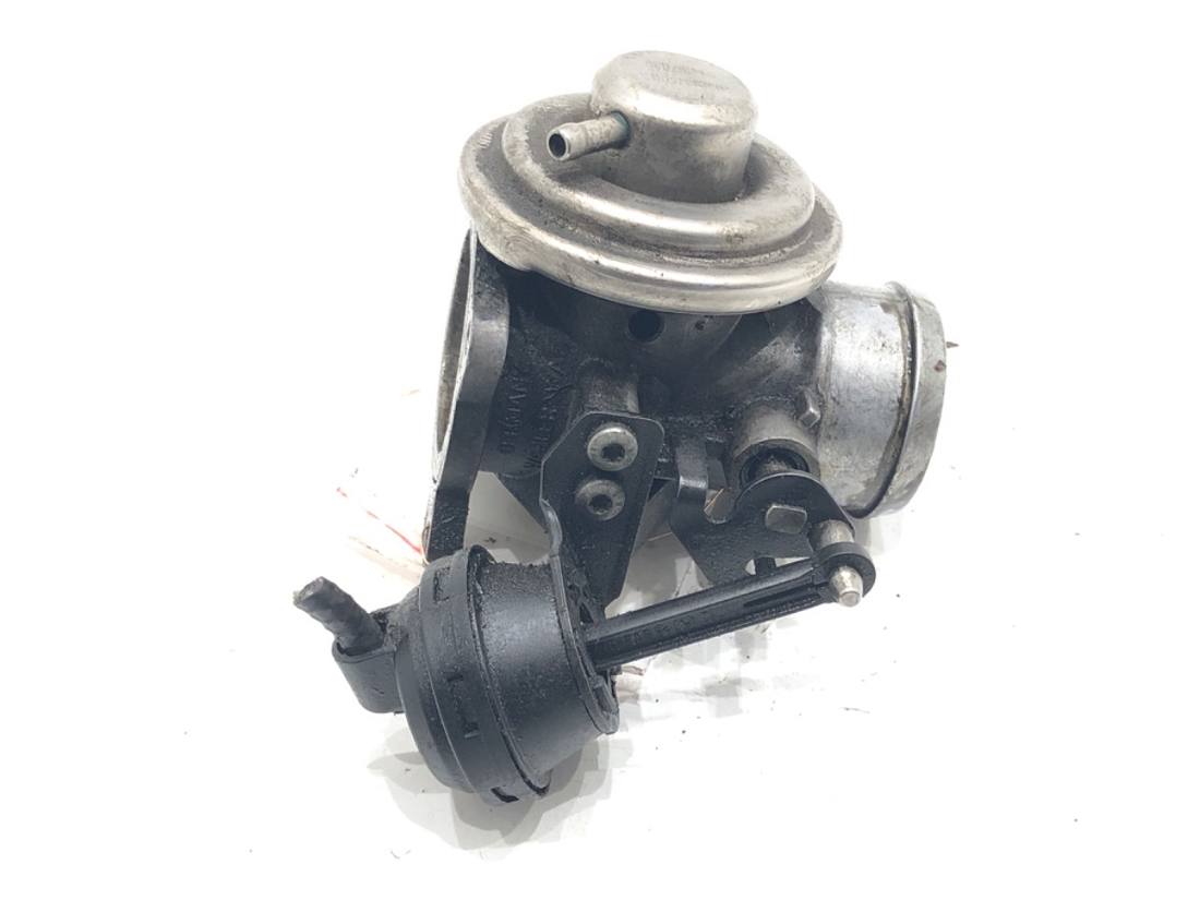 Дросельна заслінка Seat Toledo 038129637 — фото деталі 2