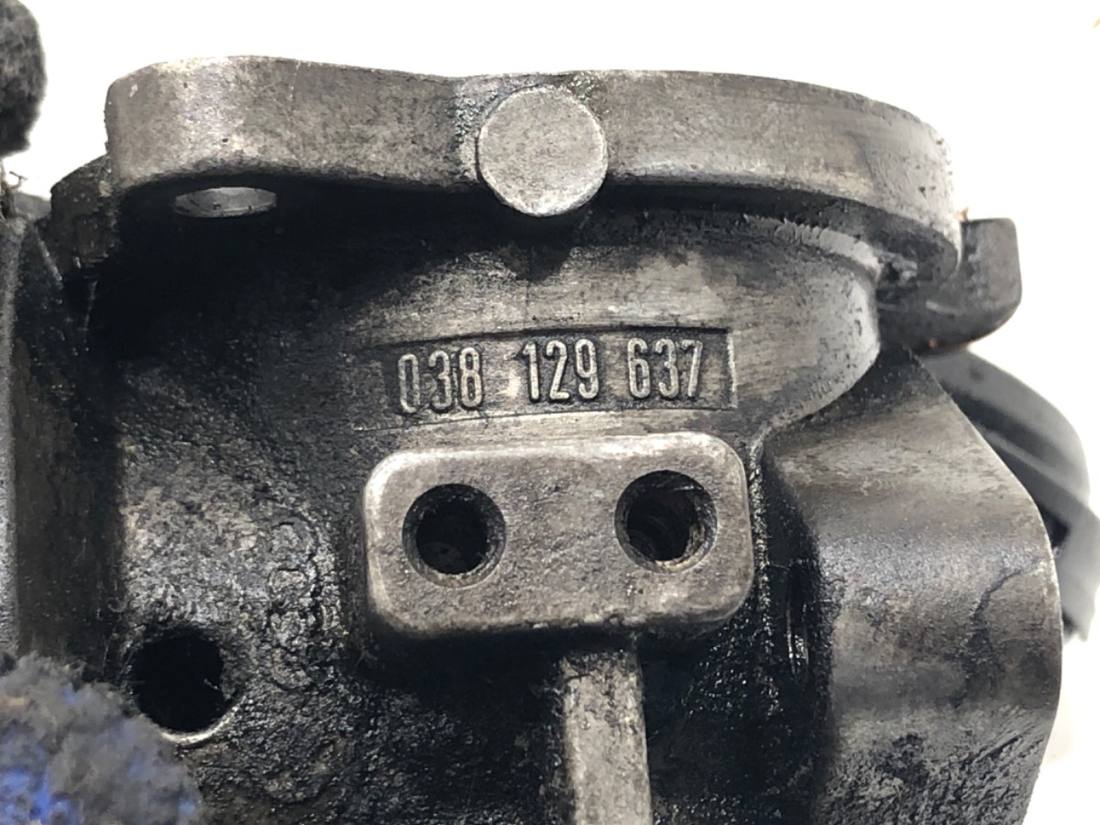 Дросельна заслінка Seat Toledo 038129637 — фото деталі 4