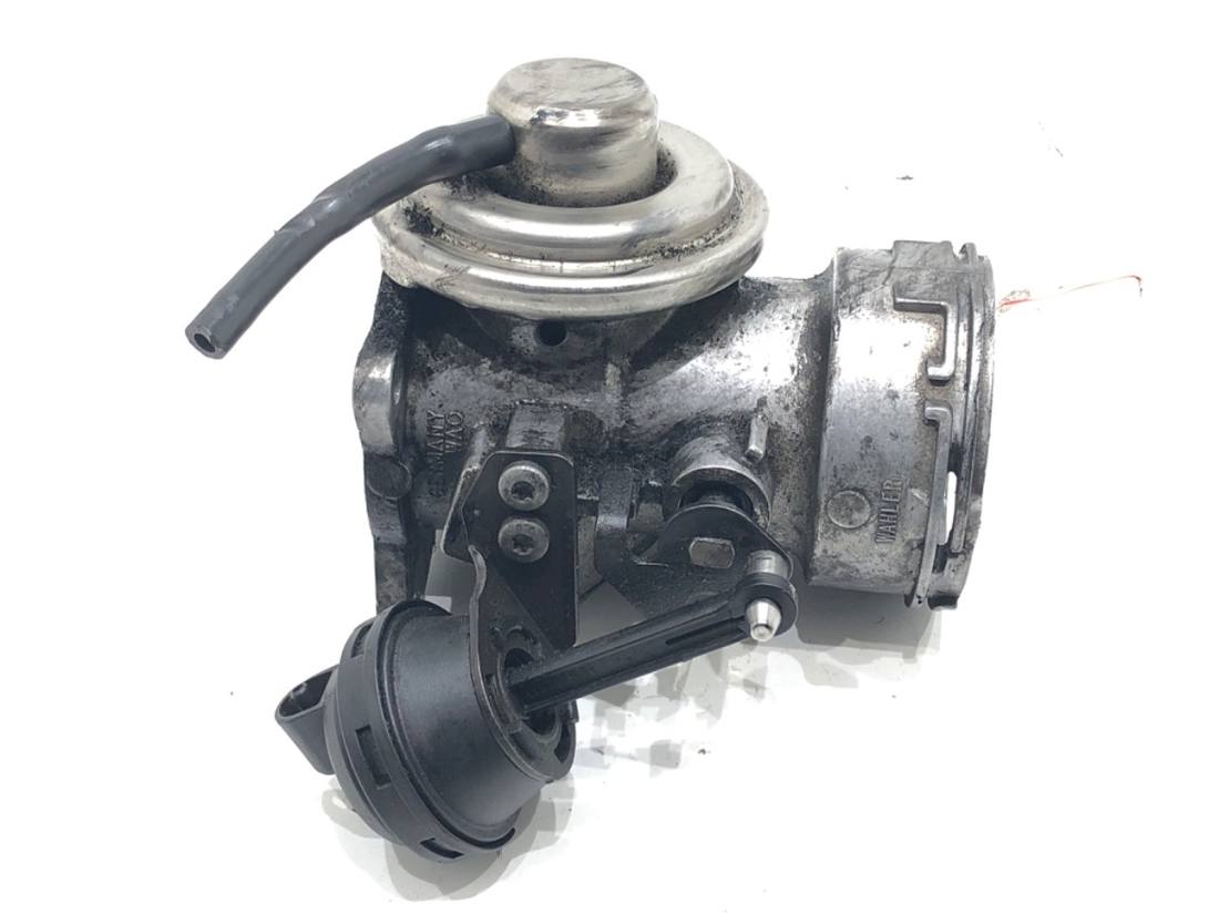 Дроссельная заслонка Audi A3 8L 038125637A