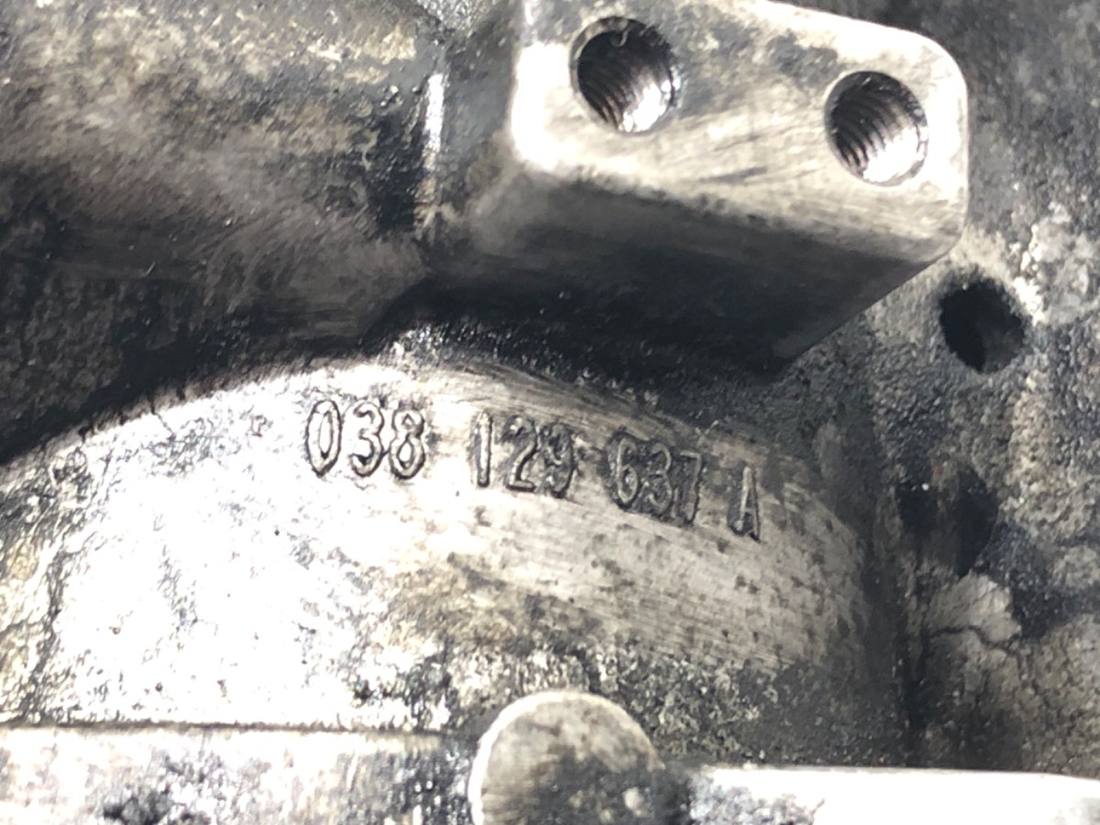 Дроссельная заслонка Audi A3 8L 038125637A — фото детали 4