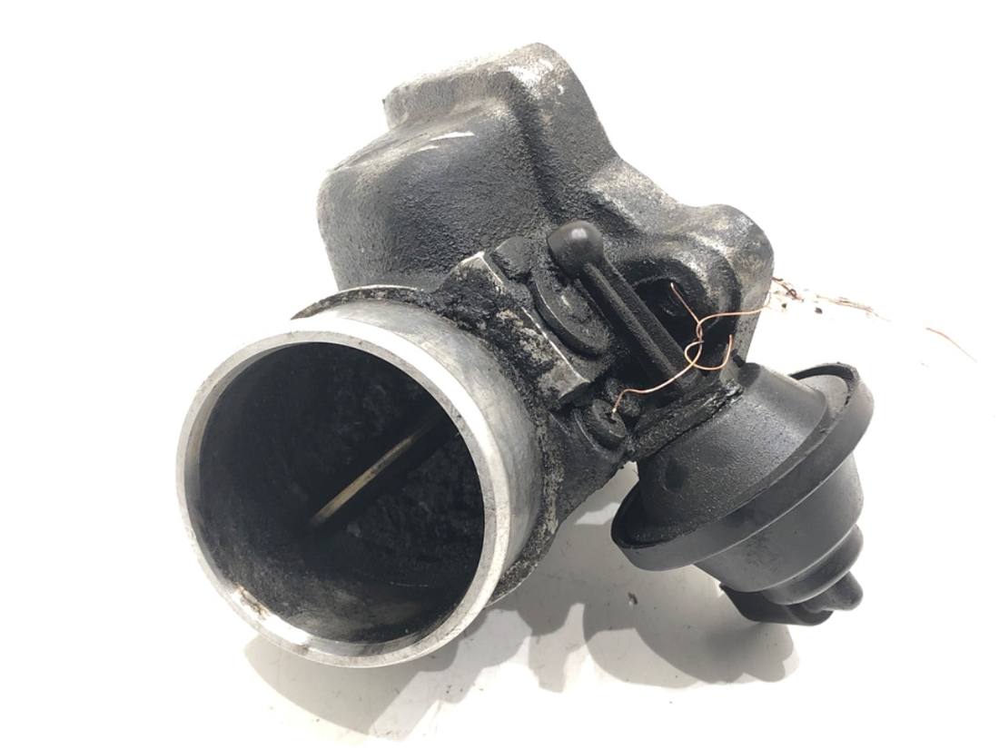 Дросельна заслінка Audi A4 B5 8D0145950B
