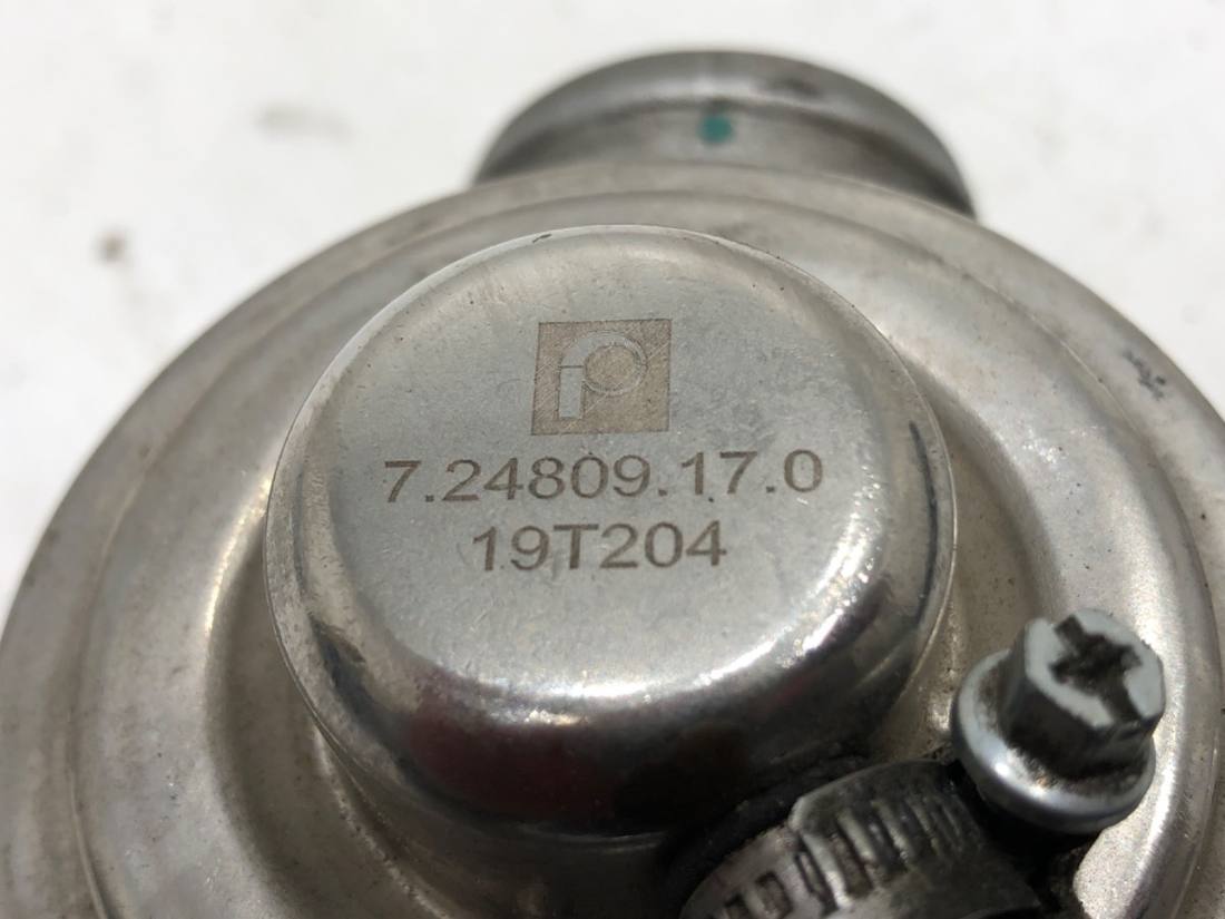 Дросельна заслінка Volkswagen Golf 4 724809170 — фото деталі 3