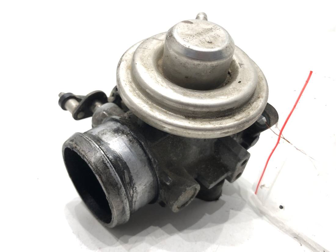 Дросельна заслінка Seat Leon 038129637