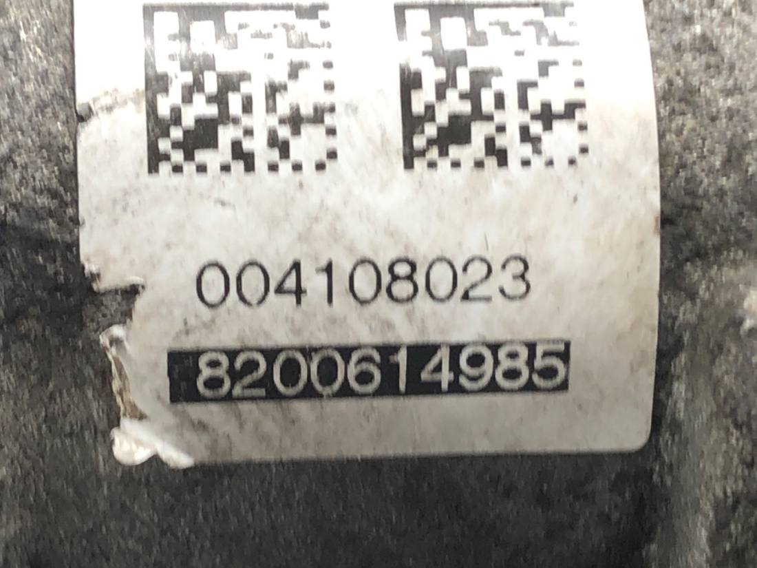 Дросельна заслінка Dacia Duster 8200614985 — фото деталі 4