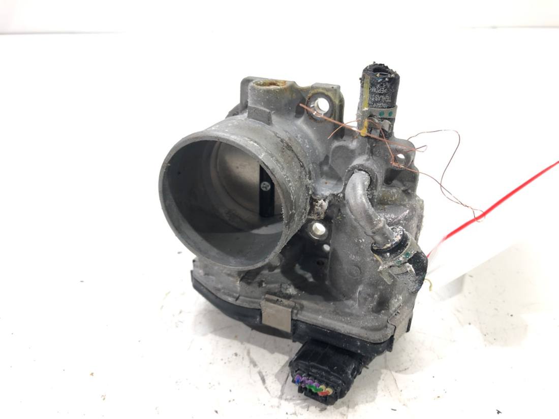 Дросельна заслінка Toyota Corolla E21 22030-F3030
