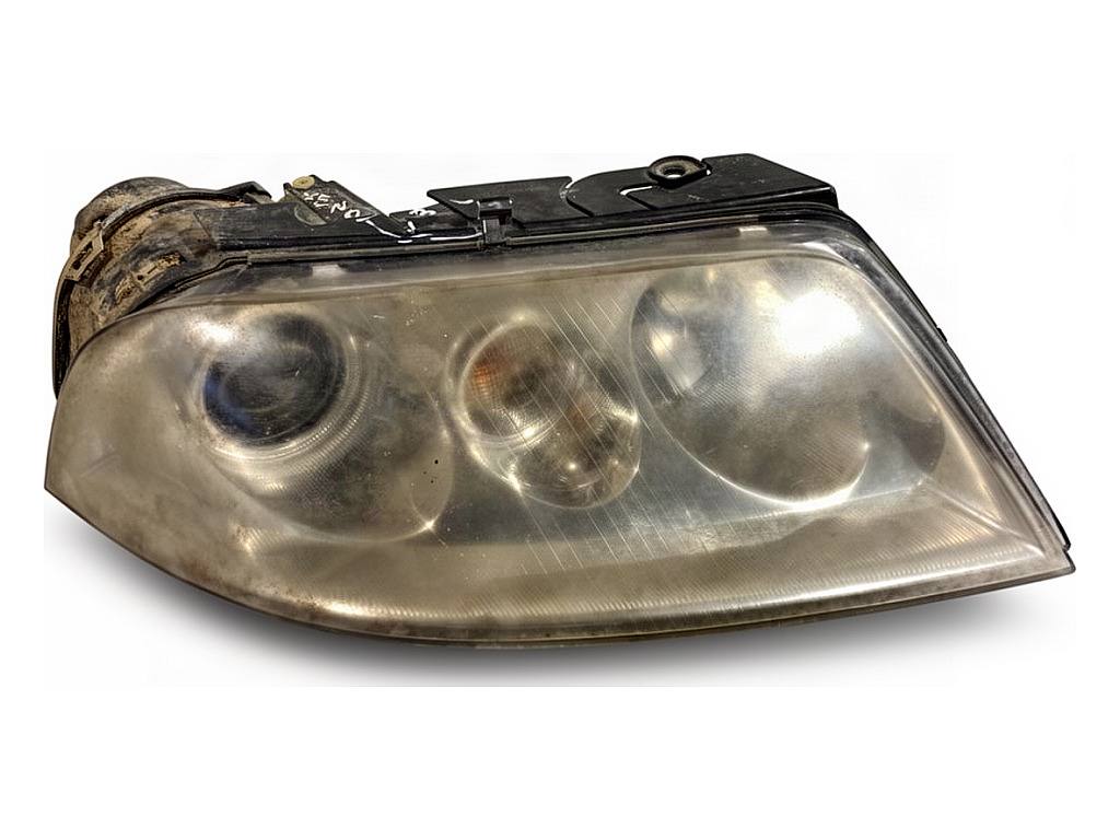 Фара передня права Volkswagen Passat B5 3B7941016M