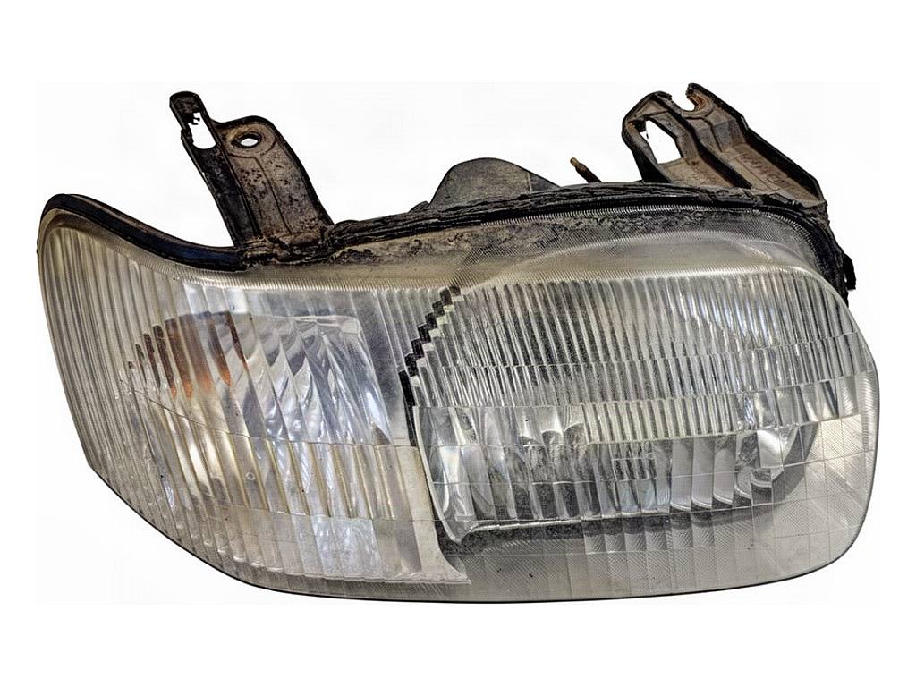 Фара передняя правая Ford Maverick 2L8413005H