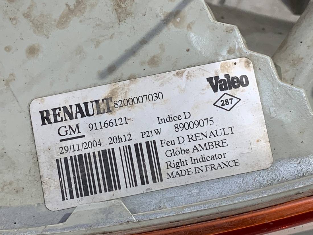 Фара передня права Renault Trafic 7700311372 — фото деталі 6