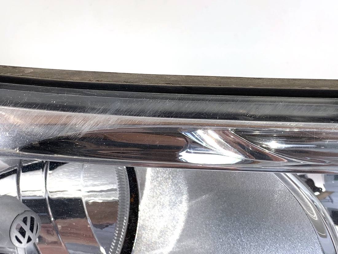 Фара передня права Volkswagen Tiguan — фото деталі 2