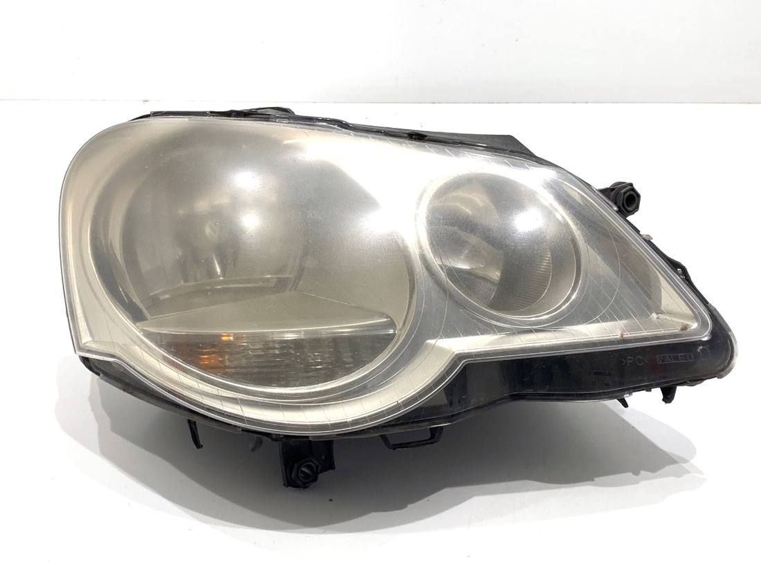 Фара передняя правая Volkswagen Polo 6Q0941008AT