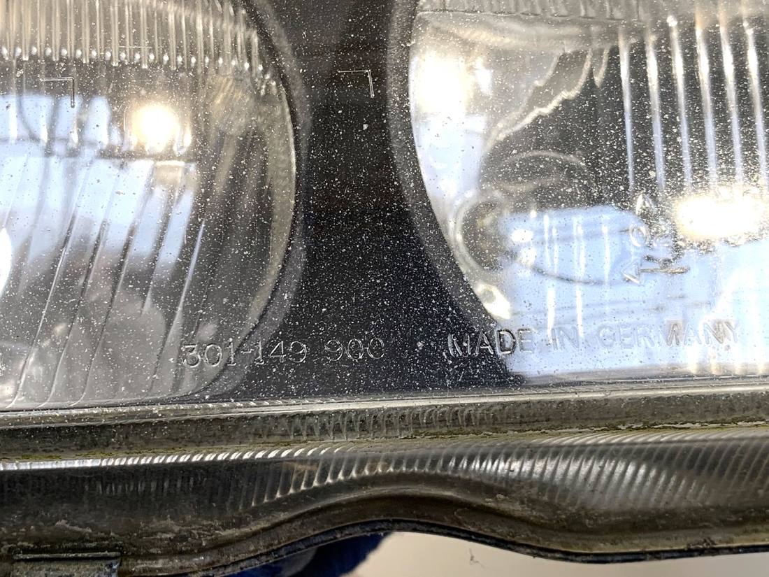Фара передня права BMW 3 E36 — фото деталі 5