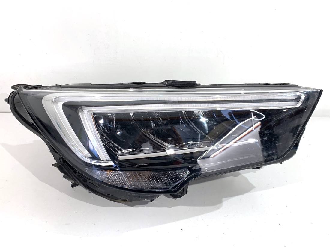 Фара передня права Opel Crossland YQ00709880