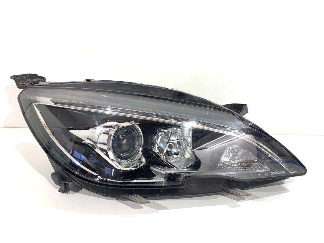 Фара передня права Peugeot 308 9816990580
