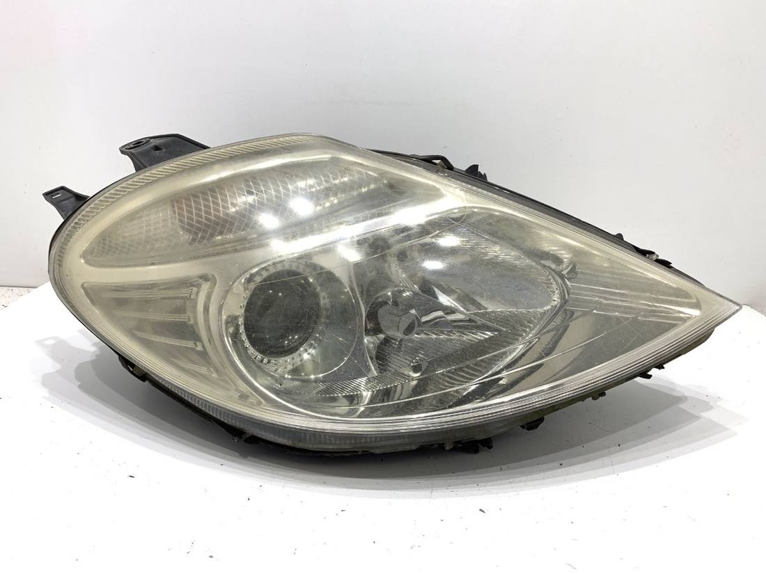 Фара передня права Citroen C8 89007042