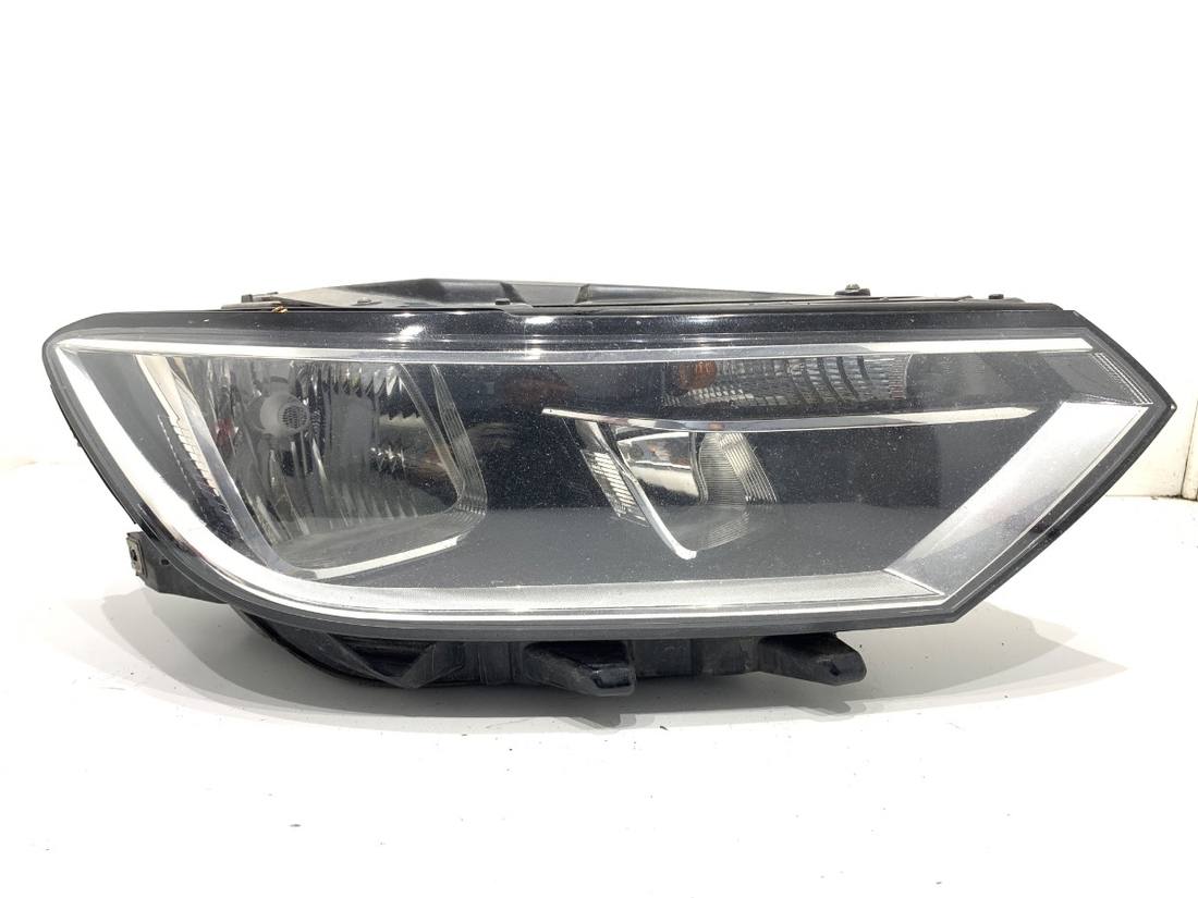 Фара передня права Volkswagen Passat B8 3G1941006B
