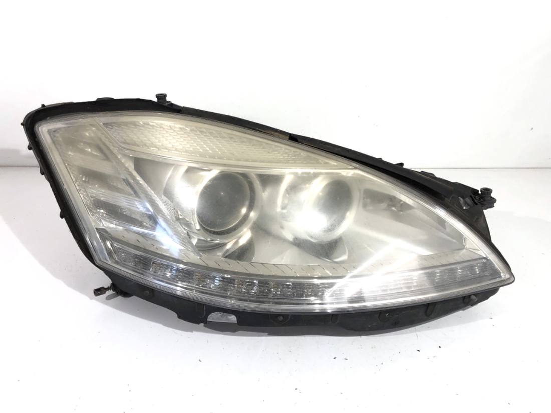 Фара передня права Mercedes S W221 A2218205859