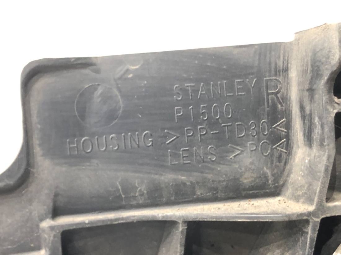 Фара передня права Mitsubishi Outlander — фото деталі 6