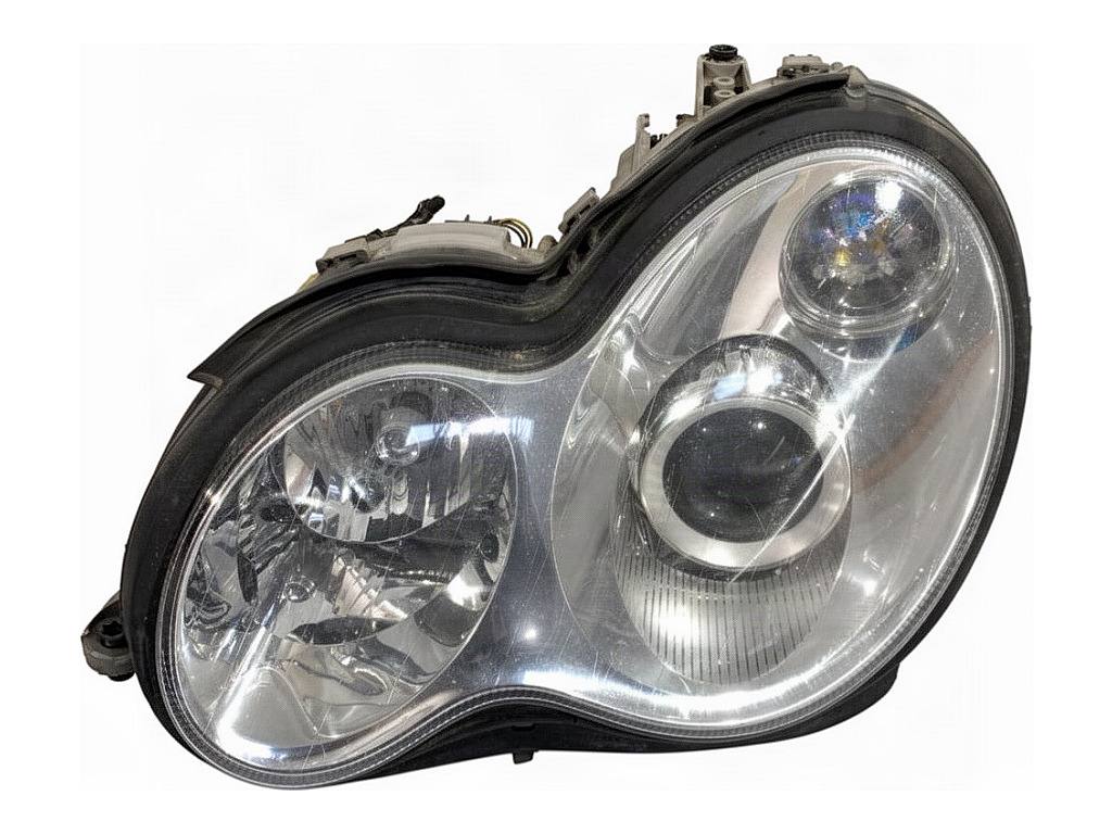 Фара передня ліва Mercedes C W203 A2038203761