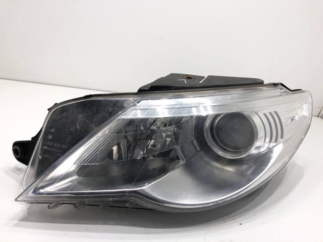 Фара передня ліва Volkswagen Passat CC 3C8941751C