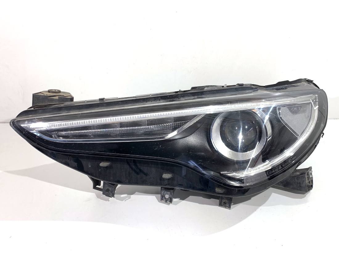 Фара передня ліва Alfa romeo Stelvio 49150748