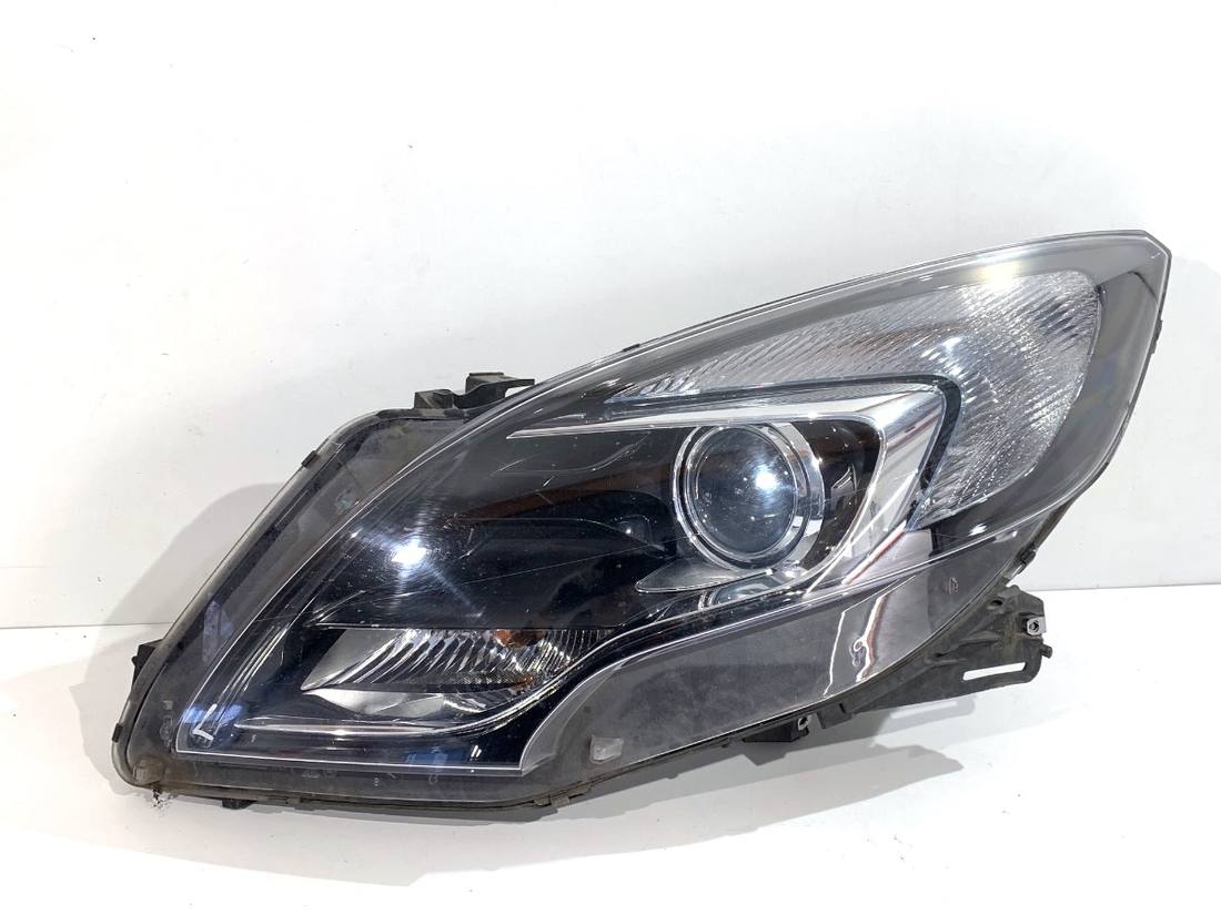 Фара передня ліва Opel Zafira C LE10A6239