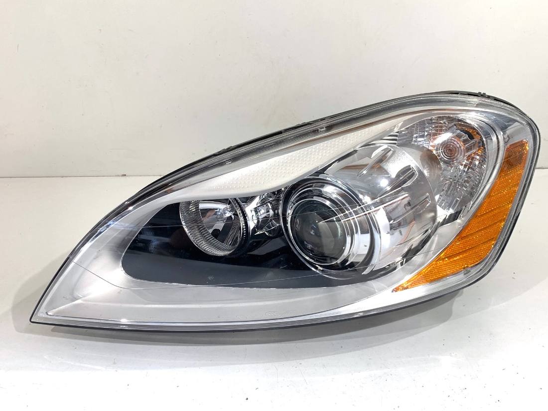 Фара передня ліва Volvo XC60 31420679
