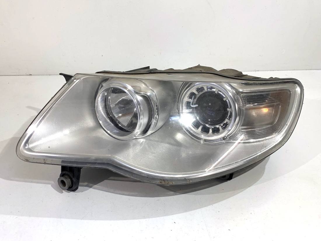 Фара передня ліва Volkswagen Touareg 7L6941039