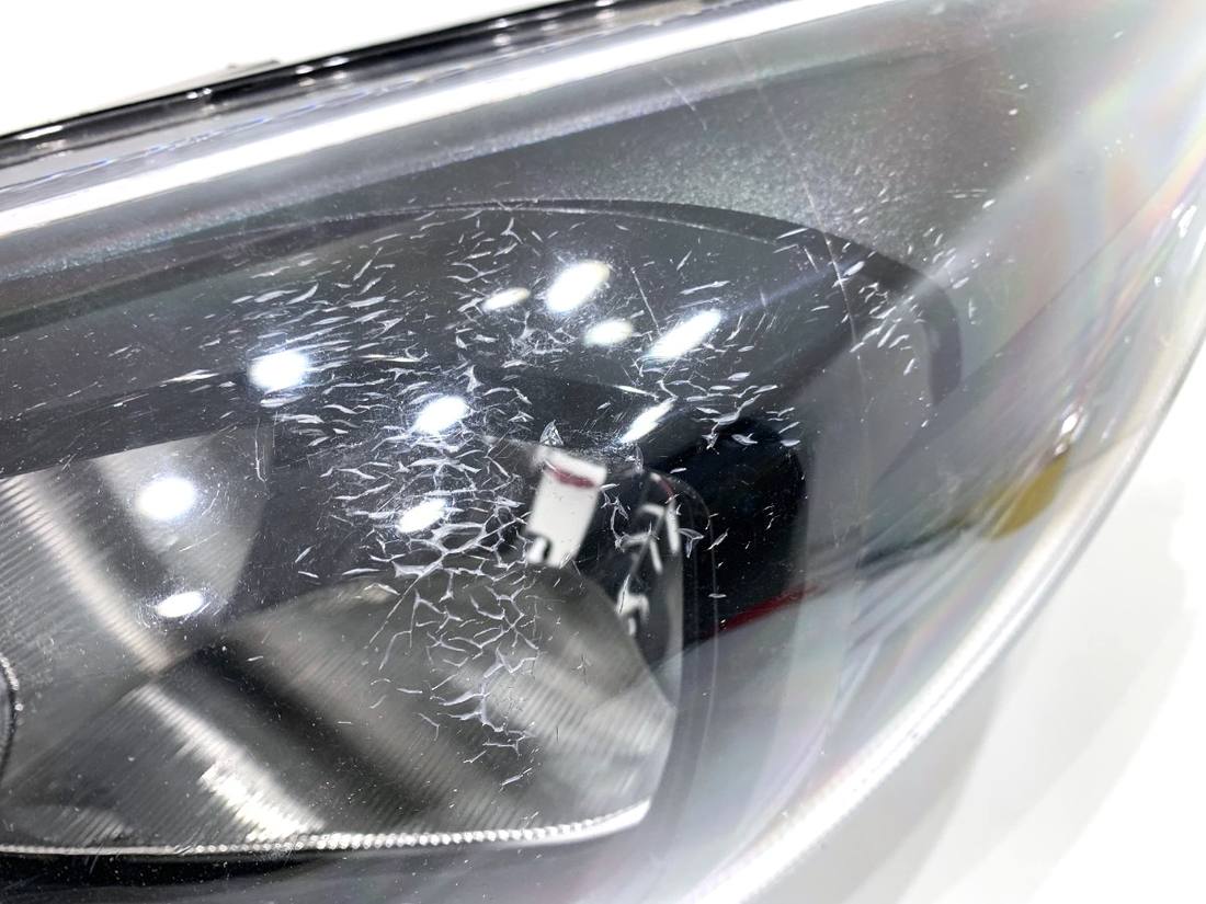 Фара передня ліва Ford Focus F1EB-13W030-PD — фото деталі 2