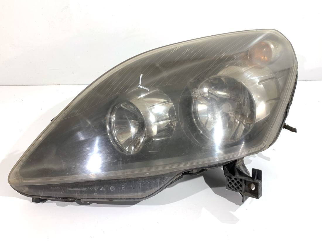 Фара передня ліва Opel Zafira B 13252472