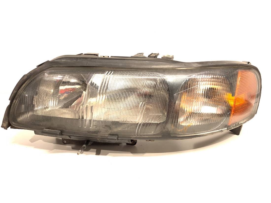 Фара передня ліва Volvo V70 8620698