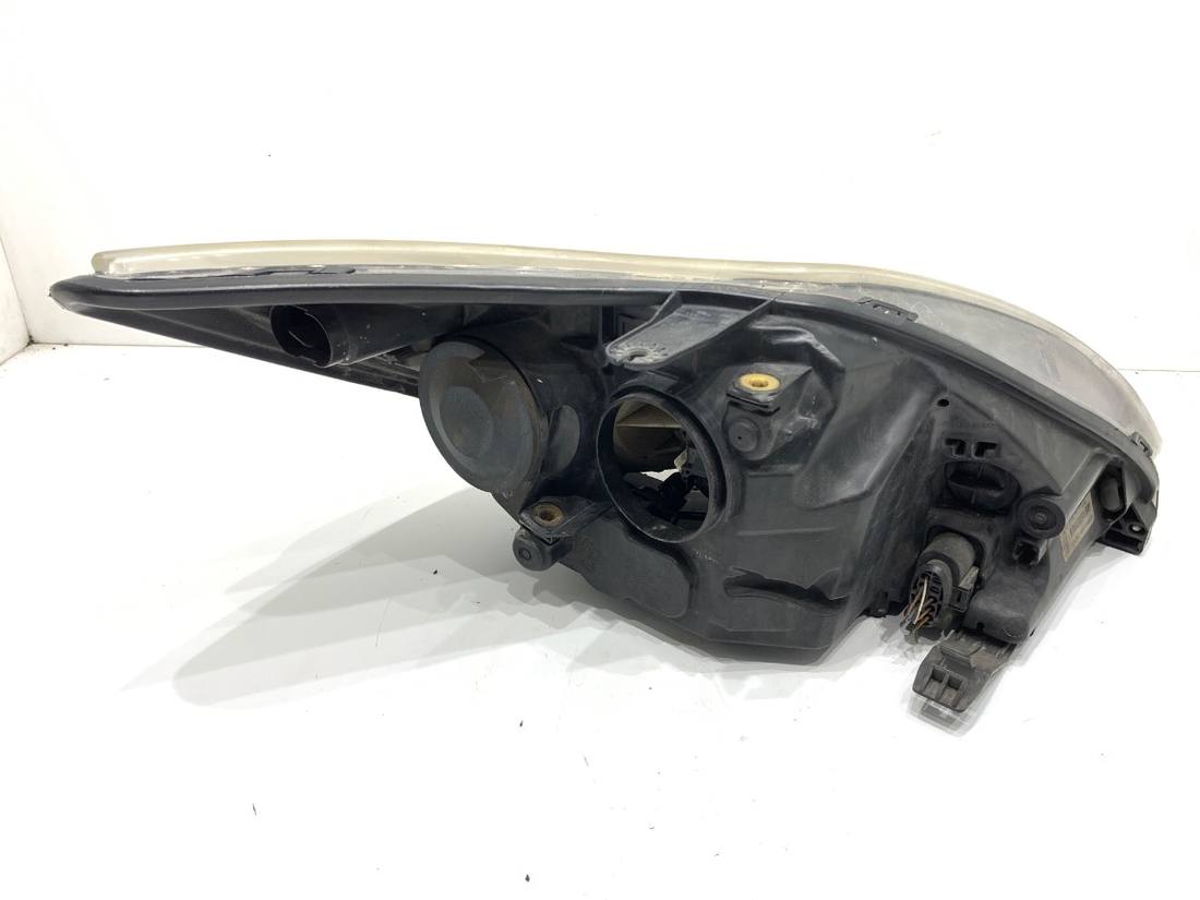 Фара передня ліва Ford Focus 8M51-13W030-CE — фото деталі 3