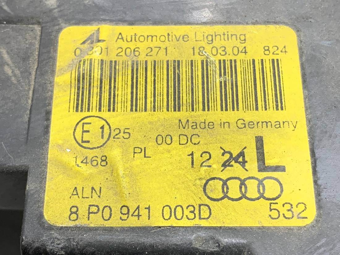 Фара передня ліва Audi A3 8P 8P0941003D — фото деталі 6