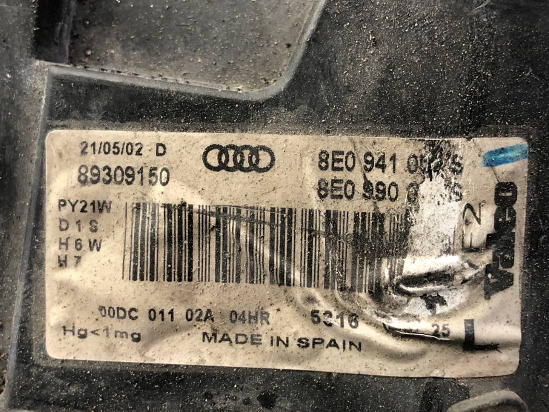 Фара передня ліва Audi A4 B6 89309150 — фото деталі 9