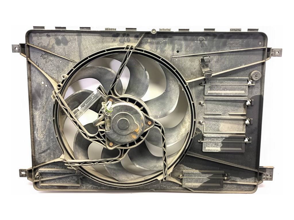 Вентилятор радіатора дифузор Ford Mondeo 6G91-8C607-PC
