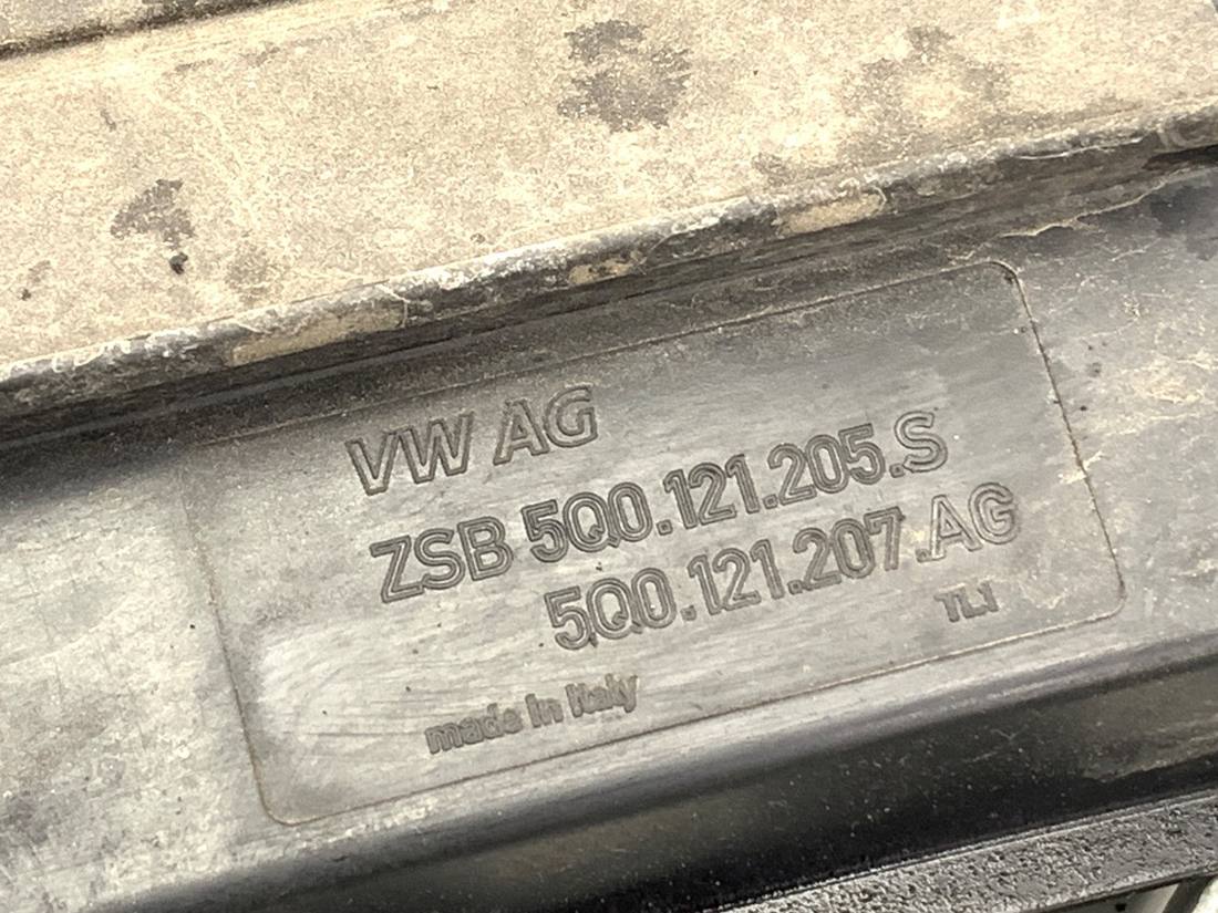 Вентилятор радіатора дифузор Volkswagen Golf 7 5Q0121205S — фото деталі 6
