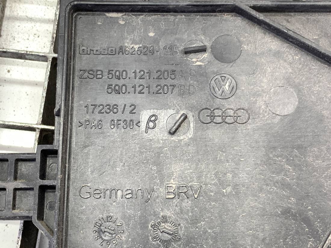 Вентилятор радиатора диффузор Seat Ateca 5Q0121205AP 5Q0959455BF — фото детали 6